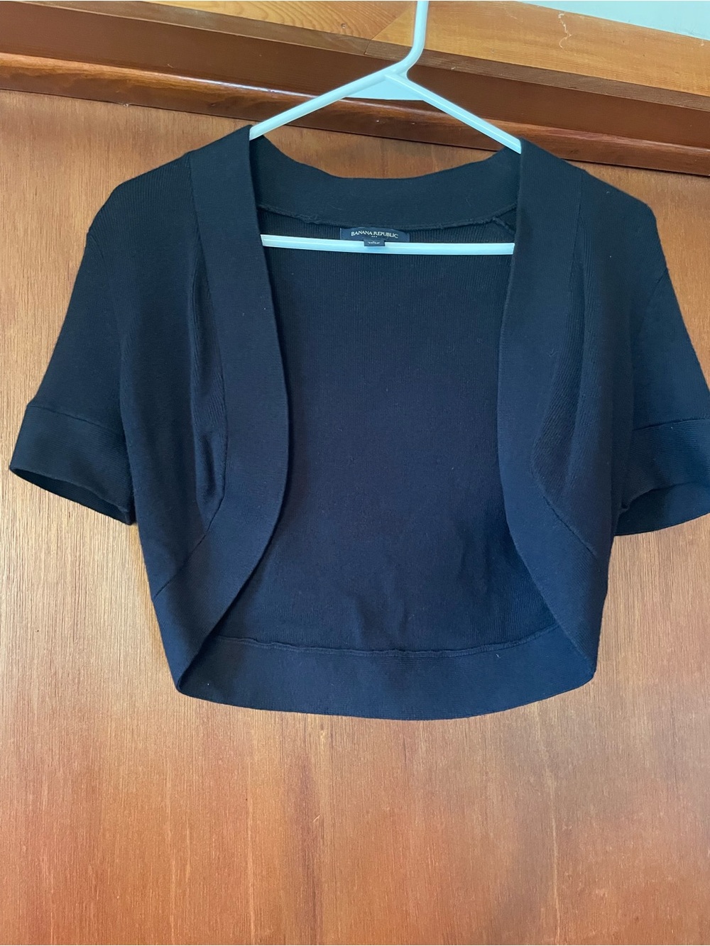 Banana Republic Black Short Sleeve Cropped Bolero